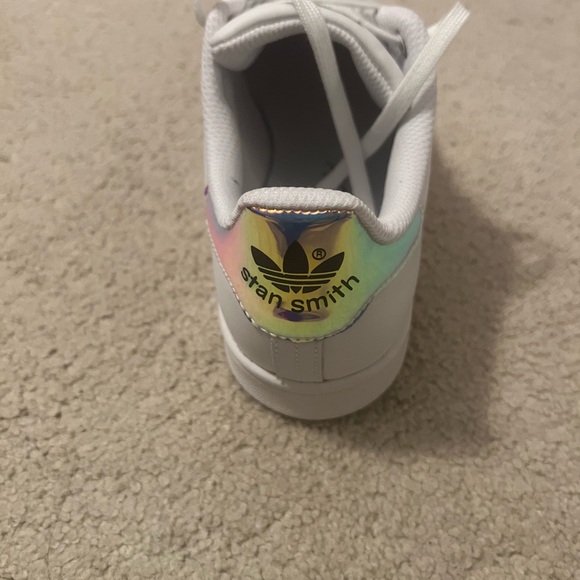 ADIDAS Stan Smith Iridescent mirror like affect. SUPER CUTE Brand New NEVER WORN - Picture 3 of 6